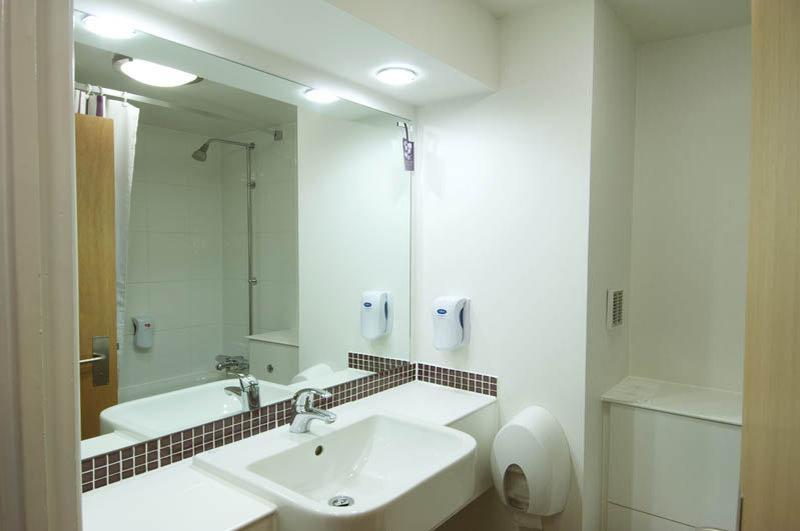 Premier Inn Maidstone Wateringbury エクステリア 写真